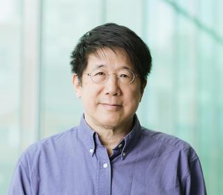 faculty portrait of Eric Wen